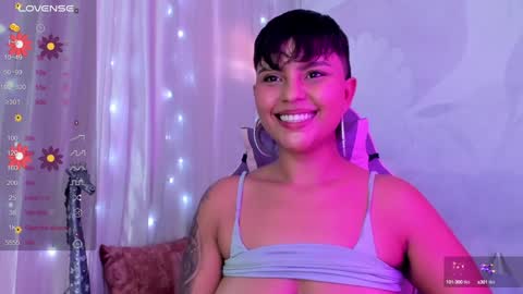 Luna online show from December 2024 06:44:01 PM