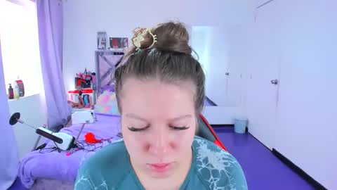 luna_analya online show from February 2026 04:06:02 PM