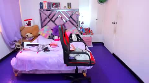 Snapshot of luna_analya chatting on April 2026 01:34:02 PM luna_analya online show from April 2026 01:34:02 PM