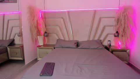 Snapshot of luna_and_axell chatting on June 2026 11:32:02 AM luna_and_axell online show from June 2026 11:32:02 AM