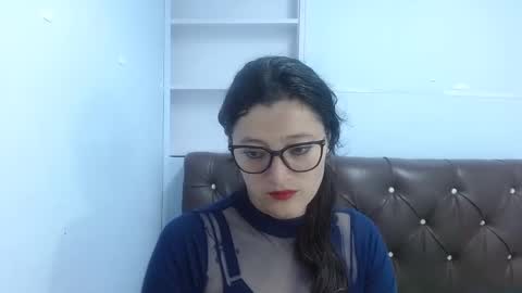 Snapshot of luna_azul_15 chatting on January 2025 04:34:01 PM dalia online show from January 2025 04:34:01 PM
