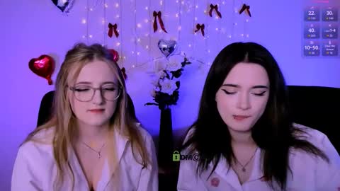 luna_berryy online show from March 2026 09:32:02 PM