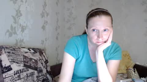 Snapshot of luna_bliiss chatting on May 2026 05:53:01 PM Eva online show from May 2026 05:53:01 PM
