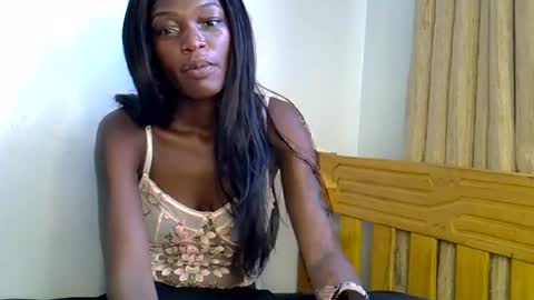 Snapshot of luna_empress chatting on June 2026 09:07:01 AM maskedmalkia online show from June 2026 09:07:01 AM