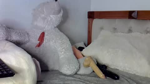 Snapshot of luna_empress chatting on July 2026 02:21:02 AM maskedmalkia online show from July 2026 02:21:02 AM