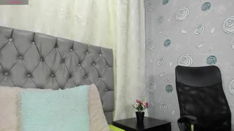 Luna Eva online show from March 2026 01:44:02 PM