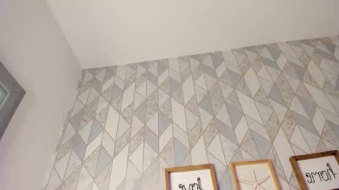 luna forever7 online show from February 2026 06:33:02 PM