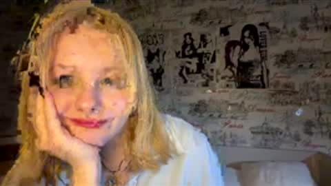 Luna online show from March 2026 06:34:01 PM