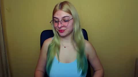 Snapshot of luna_lush_ chatting on January 2025 08:21:02 AM Luna online show from January 2025 08:21:02 AM