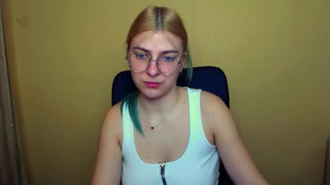 Snapshot of luna_lush_ chatting on January 2025 08:24:01 AM Luna online show from January 2025 08:24:01 AM
