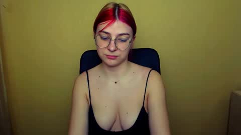 Snapshot of luna_lush_ chatting on February 2025 09:22:01 AM Luna online show from February 2025 09:22:01 AM