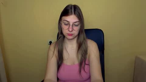 Snapshot of luna_lush_ chatting on October 2025 09:32:01 AM Luna online show from October 2025 09:32:01 AM