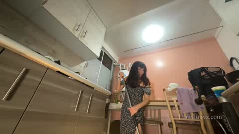 Luna Luuvz online show from November 2025 04:06:02 AM