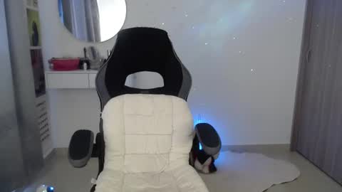 Snapshot of luna_mails chatting on October 2025 06:06:01 PM Luna online show from October 2025 06:06:01 PM