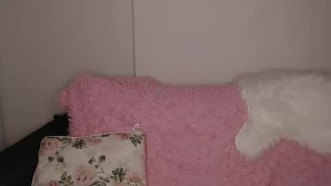 Luna online show from November 2025 04:39:01 PM