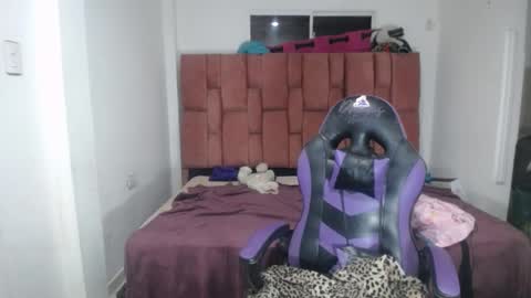 Luna online show from December 2024 12:52:02 AM