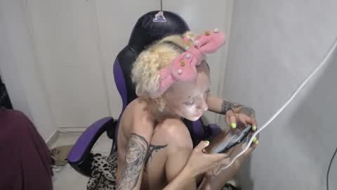 Luna online show from December 2024 06:43:01 AM