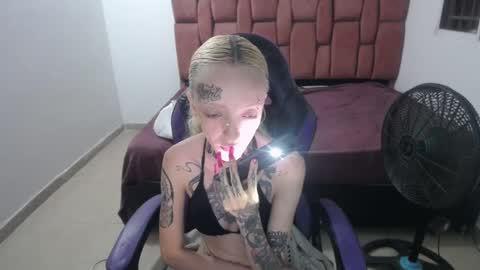 Luna online show from February 2025 11:59:02 PM