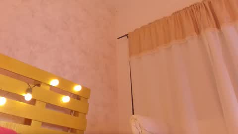 Luna online show from September 2025 11:43:02 AM