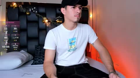 Luna Stanford online show from December 2025 07:31:02 PM