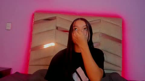 Snapshot of luna_sweeett_ chatting on December 2024 12:22:01 PM Luna online show from December 2024 12:22:01 PM