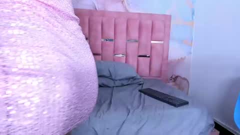 Snapshot of luna_sweeett_ chatting on January 2025 06:25:01 PM Luna online show from January 2025 06:25:01 PM