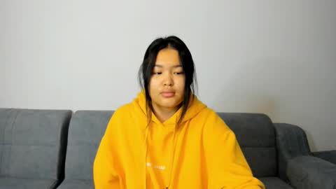 Snapshot of luna_yum chatting on February 2026 07:20:02 PM online show from February 2026 07:20:02 PM