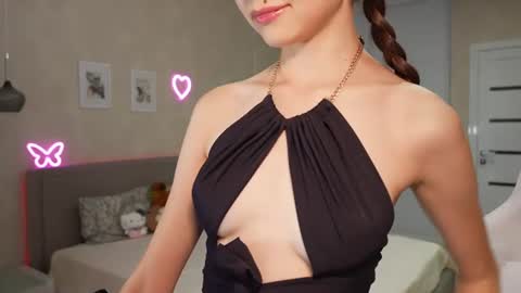 Sweet Luna online show from July 2026 05:04:01 PM