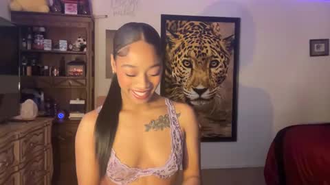 Snapshot of lunaa_11 chatting on December 2024 05:45:02 PM lunaa_11 online show from December 2024 05:45:02 PM