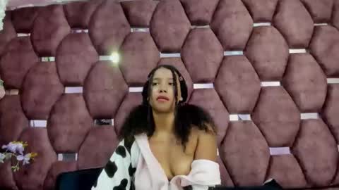 Snapshot of lunaa_brunettee chatting on March 2026 04:18:01 AM lunna online show from March 2026 04:18:01 AM