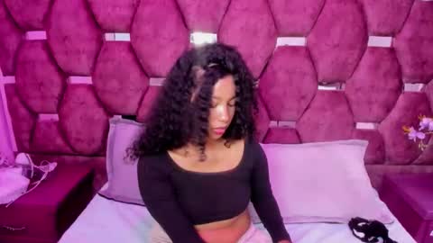 Snapshot of lunaa_brunettee chatting on March 2026 03:13:01 AM lunna online show from March 2026 03:13:01 AM