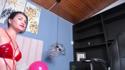 Snapshot of lunaa_lynch chatting on December 2024 02:39:01 AM Luna online show from December 2024 02:39:01 AM