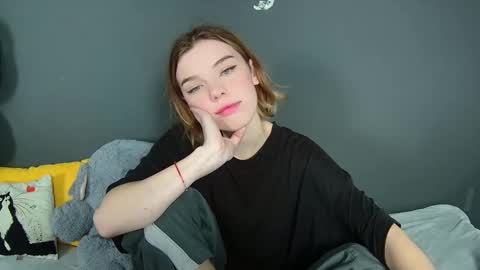Snapshot of lunaastar_ chatting on December 2024 12:22:01 PM lunaastar_ online show from December 2024 12:22:01 PM