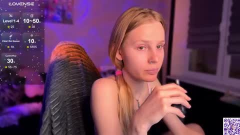 Britney online show from November 2025 05:35:02 PM