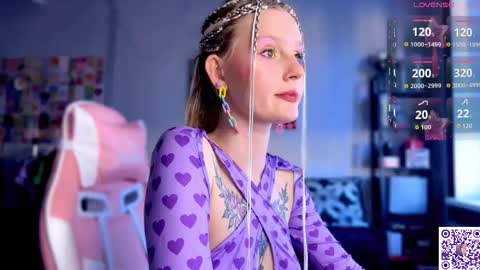 Snapshot of lunacyy chatting on May 2026 05:41:02 PM Britney online show from May 2026 05:41:02 PM