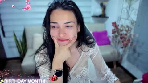 Luna online show from November 2025 01:55:02 AM