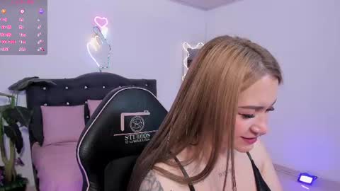Snapshot of lunakitty_tay chatting on June 2026 11:37:02 AM LUNA KITTY online show from June 2026 11:37:02 AM