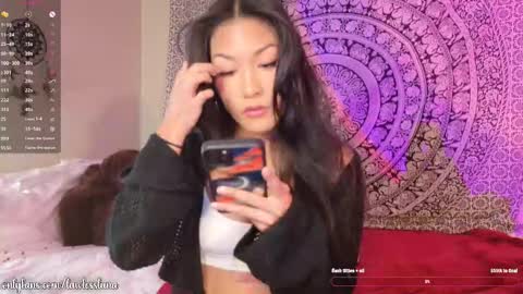 Snapshot of lunalawless chatting on January 2026 01:54:02 AM luna dela cruz online show from January 2026 01:54:02 AM