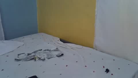 Snapshot of lunalove22_ chatting on October 2025 03:48:01 AM lunalove22_ online show from October 2025 03:48:01 AM