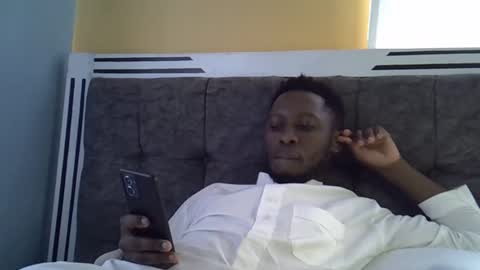 Snapshot of lunalove22_ chatting on November 2025 05:28:02 AM lunalove22_ online show from November 2025 05:28:02 AM