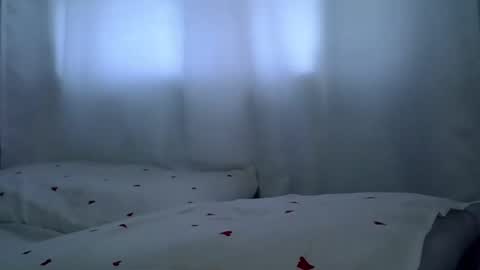 Snapshot of lunalove22_ chatting on November 2025 03:01:01 PM lunalove22_ online show from November 2025 03:01:01 PM