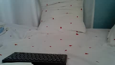 Snapshot of lunalove22_ chatting on February 2026 06:22:01 AM lunalove22_ online show from February 2026 06:22:01 AM