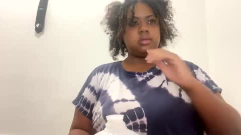 lunamoth00 online show from January 2026 01:15:02 PM