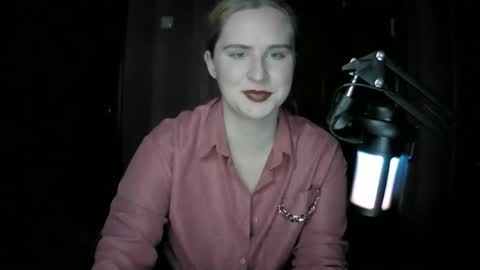 Snapshot of lunamystique_ chatting on October 2025 07:20:01 PM lunamystique_ online show from October 2025 07:20:01 PM