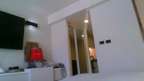 LunaPearl   online show from December 2025 06:18:01 AM