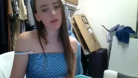 Snapshot of lunapixie2020 chatting on May 2026 11:34:01 PM lunapixie2020 online show from May 2026 11:34:01 PM