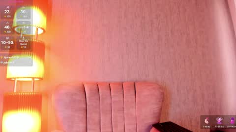 Luna  online show from April 2026 06:10:01 PM