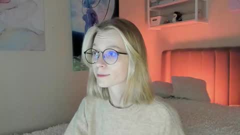 Sofia online show from October 2025 01:36:03 PM