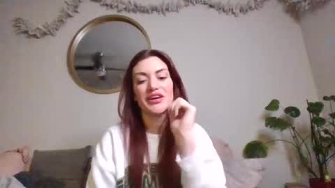 Snapshot of lunara_obscene chatting on November 2025 10:59:02 PM Luna online show from November 2025 10:59:02 PM