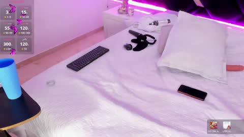 Snapshot of lunara_vall chatting on April 2026 10:44:02 PM Lia 3 online show from April 2026 10:44:02 PM